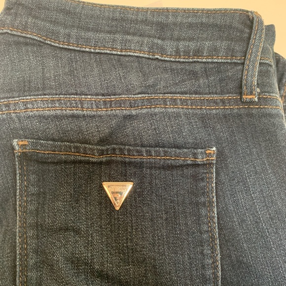 Guess Jeans - Picture 4 of 4